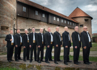 KLAPA KOLAPJANI NA OMIŠKOM FESTIVALU