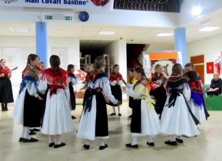U Budaševu održana Večer dječjeg folklora “Mali čuvari baštine”