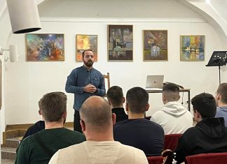 Tamburaška radionica održana za članove folklornih društava Sisačko-moslavačke županije