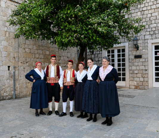 PREDMET: POZIV NA SEMINAR ZA VODITELJE FOLKLORNIH SKUPINA, Šibenik, 16. – 17. 5. 2026.